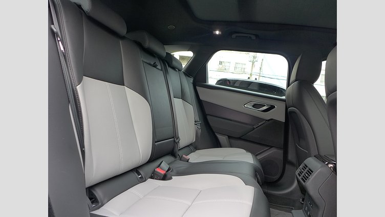 2025 認定中古車 Land Rover Range Rover Velar オストゥーニパールホワイト D200マイルドハイブリッド（ディーゼル） スタンダードホイールベース Dynamic SE