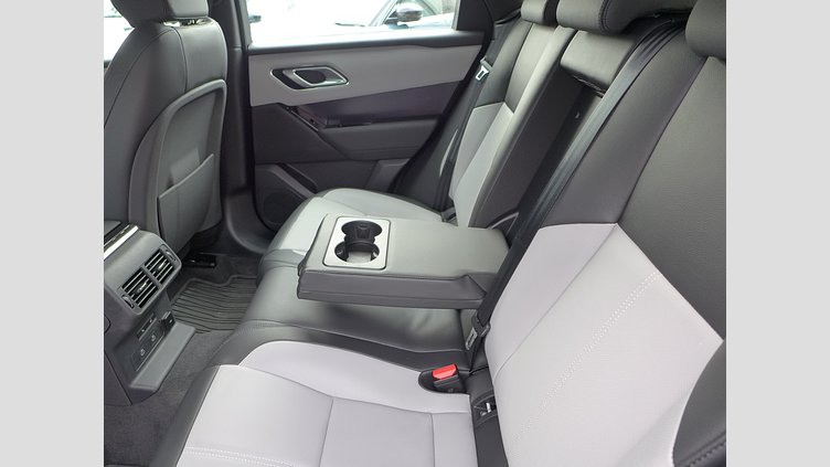 2025 認定中古車 Land Rover Range Rover Velar オストゥーニパールホワイト D200マイルドハイブリッド（ディーゼル） スタンダードホイールベース Dynamic SE