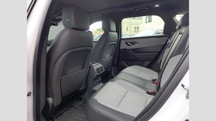 2025 認定中古車 Land Rover Range Rover Velar オストゥーニパールホワイト D200マイルドハイブリッド（ディーゼル） スタンダードホイールベース Dynamic SE