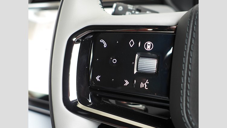 2025 認定中古車 Land Rover Range Rover Velar オストゥーニパールホワイト D200マイルドハイブリッド（ディーゼル） スタンダードホイールベース Dynamic SE