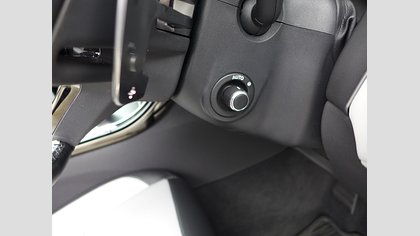 Range Rover Velar 24