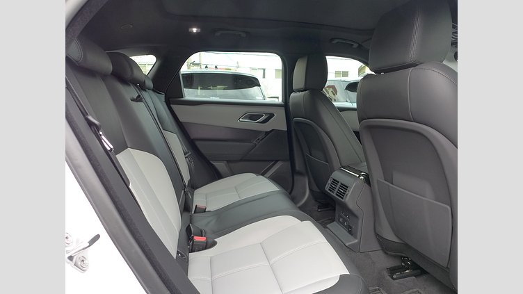 2025 認定中古車 Land Rover Range Rover Velar オストゥーニパールホワイト D200マイルドハイブリッド（ディーゼル） スタンダードホイールベース Dynamic SE