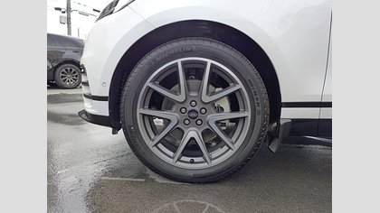 Range Rover Velar 15