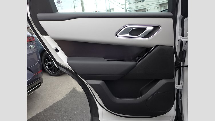2025 認定中古車 Land Rover Range Rover Velar オストゥーニパールホワイト D200マイルドハイブリッド（ディーゼル） スタンダードホイールベース Dynamic SE