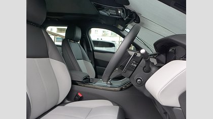 Range Rover Velar 30