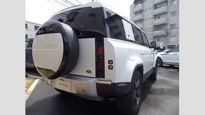 Defender 110 8