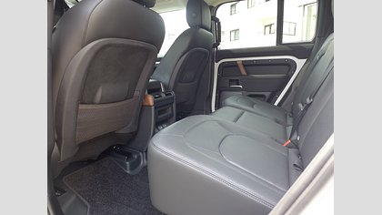 Defender 110 33