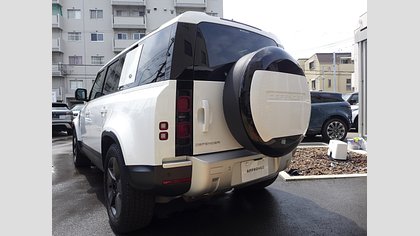 Defender 110 9