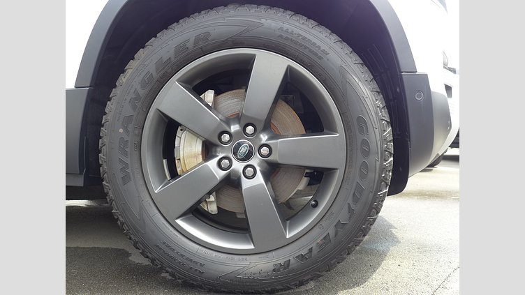 2023 認定中古車 Land Rover Defender 110 フジホワイト D300 AWD（AT） S