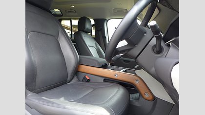 Defender 110 24