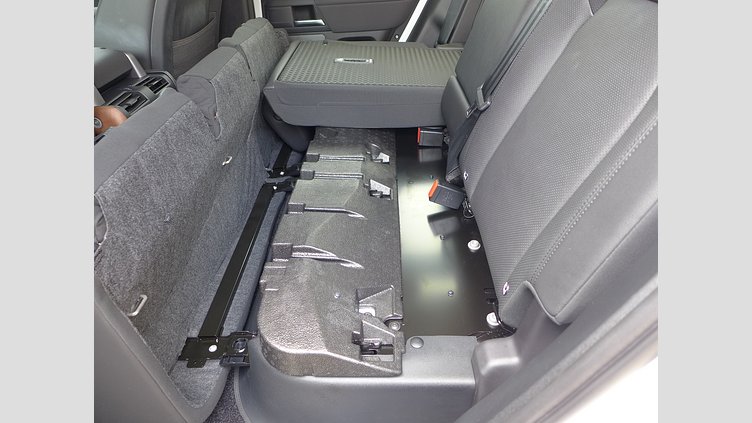 2023 認定中古車 Land Rover Defender 110 フジホワイト D300 AWD（AT） S