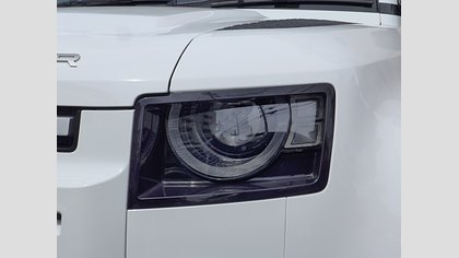 Defender 110 4