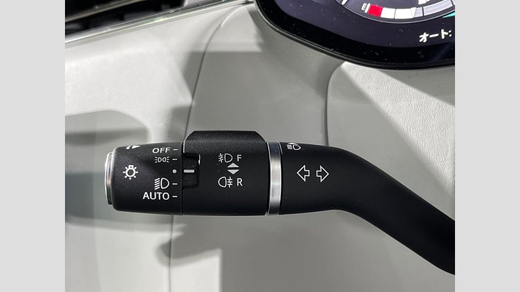 2023 認定中古車 Land Rover Range Rover Sport フジホワイト 3.0リッター6気筒300PSターボチャージドディーゼルMHEV（オートマチック） AUTOBIOGRAPHY