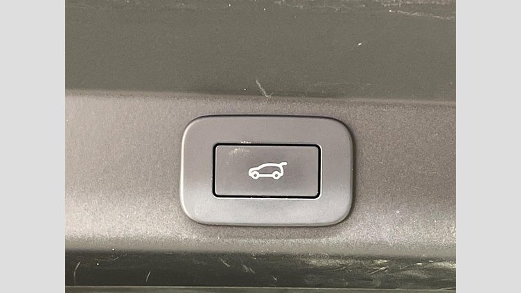 2023 認定中古車 Land Rover Range Rover Sport フジホワイト 3.0リッター6気筒300PSターボチャージドディーゼルMHEV（オートマチック） AUTOBIOGRAPHY