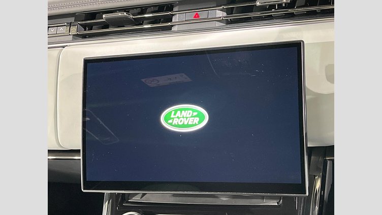2023 認定中古車 Land Rover Range Rover Sport フジホワイト 3.0リッター6気筒300PSターボチャージドディーゼルMHEV（オートマチック） AUTOBIOGRAPHY