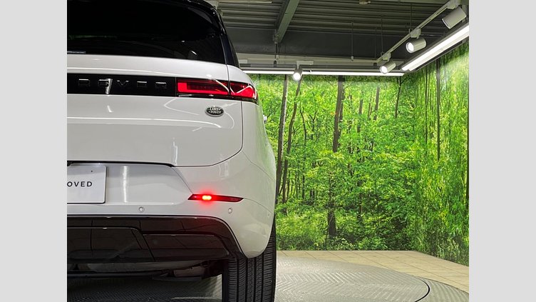 2023 認定中古車 Land Rover Range Rover Sport フジホワイト 3.0リッター6気筒300PSターボチャージドディーゼルMHEV（オートマチック） AUTOBIOGRAPHY