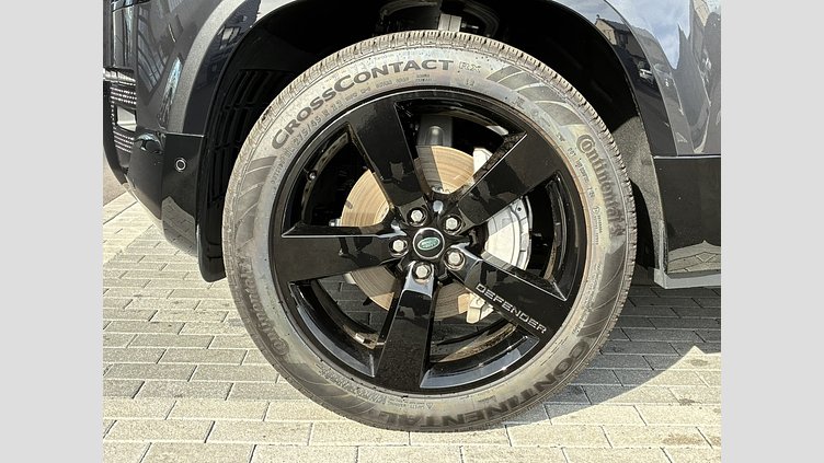 2024 認定中古車 Land Rover Defender 110 カルパチアングレイ D300 AWD（AT） X-DYNAMIC HSE