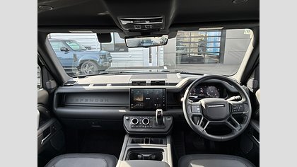 Defender 110 3
