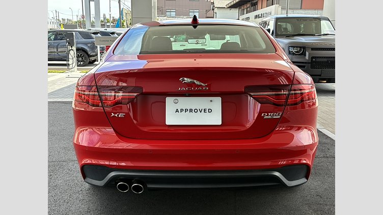2019 認定中古車 Jaguar XE カルデラレッド D180 RWD AUTOMATIC 4 door Saloon S