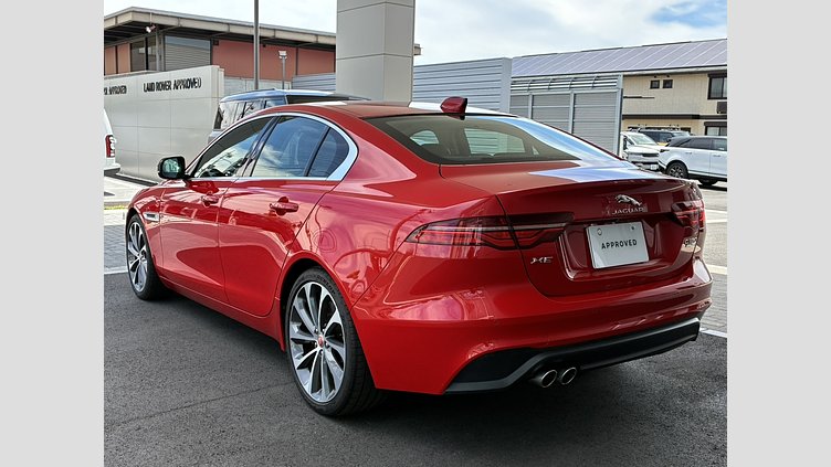 2019 認定中古車 Jaguar XE カルデラレッド D180 RWD AUTOMATIC 4 door Saloon S