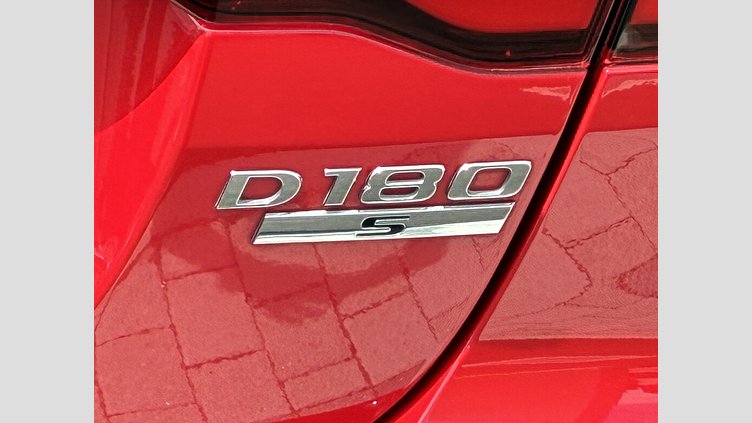 2019 認定中古車 Jaguar XE カルデラレッド D180 RWD AUTOMATIC 4 door Saloon S