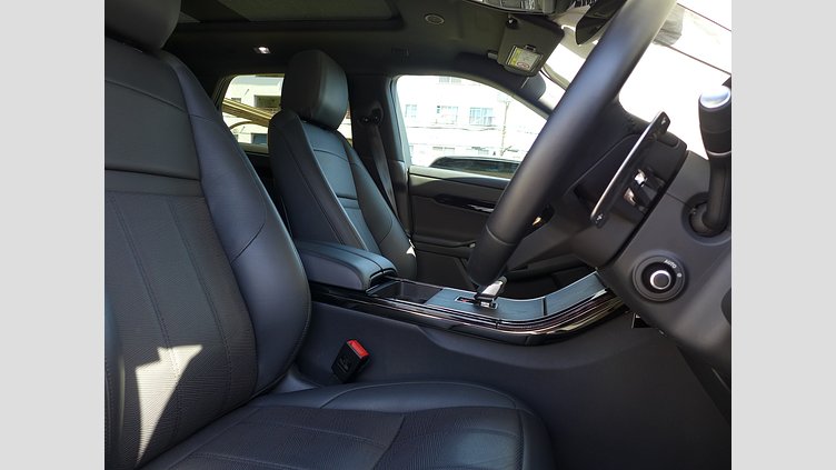 2023 認定中古車 Land Rover Range Rover Evoque フジホワイト P250（ガソリン） スタンダードホイールベース DYNAMIC HSE