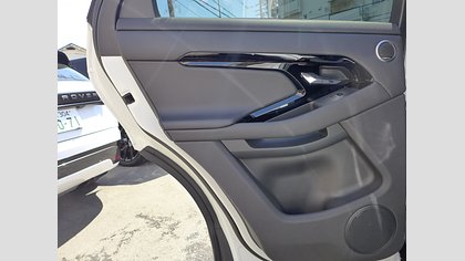 Range Rover Evoque 38