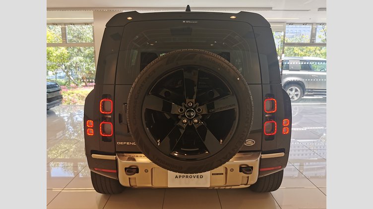 2021 認定中古車 Land Rover Defender 110 サントリーニブラック D300 AWD（AT） X