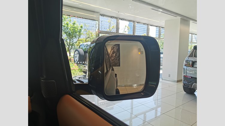 2021 認定中古車 Land Rover Defender 110 サントリーニブラック D300 AWD（AT） X