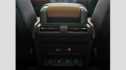 Defender 110 21