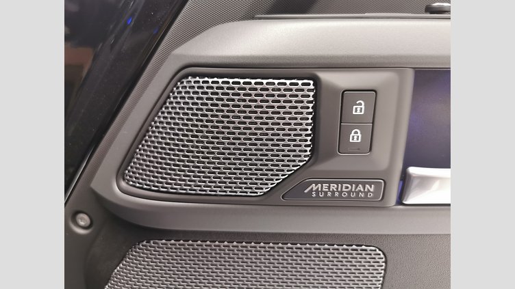 2021 認定中古車 Land Rover Defender 110 サントリーニブラック D300 AWD（AT） X