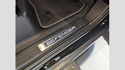 Defender 110 36