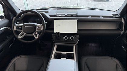 Defender 110 2