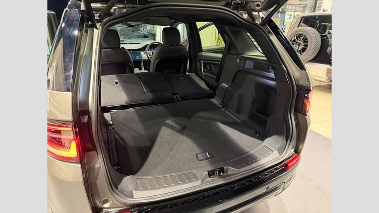 2024 認定中古車 Land Rover Discovery Sport シリコンシルバー プラグインハイブリッド（ガソリン） 標準ホイール Dynamic HSE