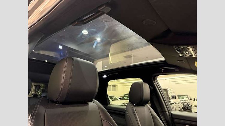 2024 認定中古車 Land Rover Discovery Sport シリコンシルバー プラグインハイブリッド（ガソリン） 標準ホイール Dynamic HSE