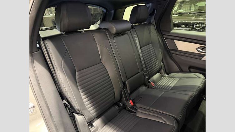2024 認定中古車 Land Rover Discovery Sport シリコンシルバー プラグインハイブリッド（ガソリン） 標準ホイール Dynamic HSE