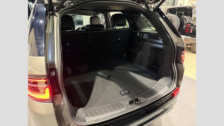 2024 認定中古車 Land Rover Discovery Sport シリコンシルバー プラグインハイブリッド（ガソリン） 標準ホイール Dynamic HSE