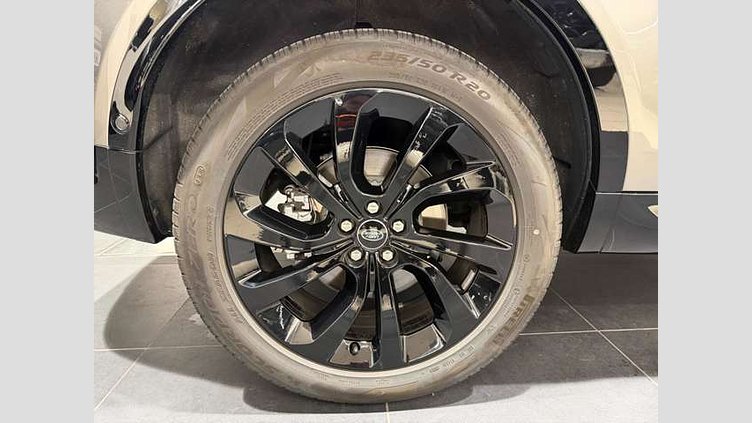 2024 認定中古車 Land Rover Discovery Sport シリコンシルバー プラグインハイブリッド（ガソリン） 標準ホイール Dynamic HSE