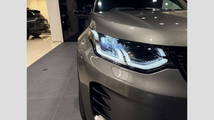 2024 認定中古車 Land Rover Discovery Sport シリコンシルバー プラグインハイブリッド（ガソリン） 標準ホイール Dynamic HSE
