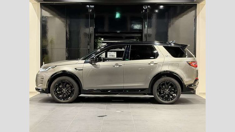2024 認定中古車 Land Rover Discovery Sport シリコンシルバー プラグインハイブリッド（ガソリン） 標準ホイール Dynamic HSE