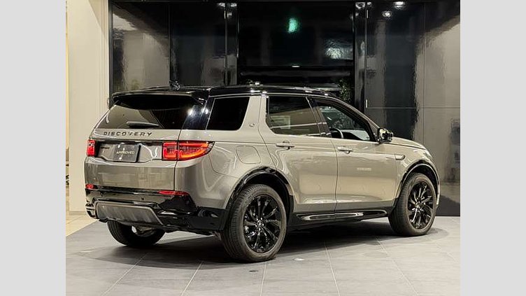 2024 認定中古車 Land Rover Discovery Sport シリコンシルバー プラグインハイブリッド（ガソリン） 標準ホイール Dynamic HSE