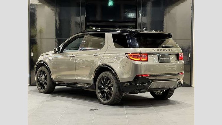 2024 認定中古車 Land Rover Discovery Sport シリコンシルバー プラグインハイブリッド（ガソリン） 標準ホイール Dynamic HSE