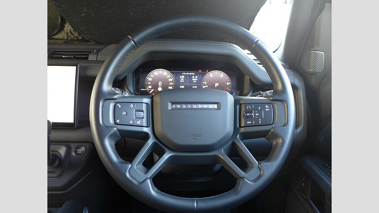 2022 認定中古車 Land Rover Defender 110 カルパチアングレイ D300 AWD（AT） X-DYNAMIC HSE