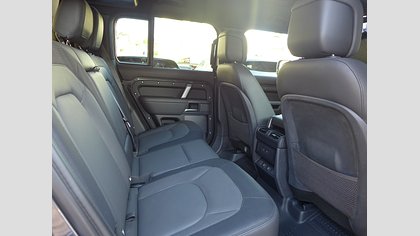 Defender 110 28