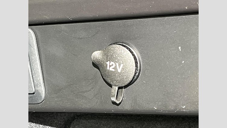 2024 認定中古車 Land Rover Range Rover Velar フジホワイト P400eプラグインハイブリッド（ガソリン） スタンダードホイールベース Dynamic SE