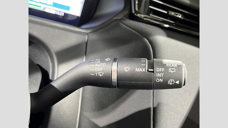 2024 認定中古車 Land Rover Range Rover Velar フジホワイト P400eプラグインハイブリッド（ガソリン） スタンダードホイールベース Dynamic SE