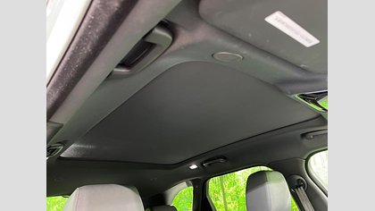 Range Rover Velar 65
