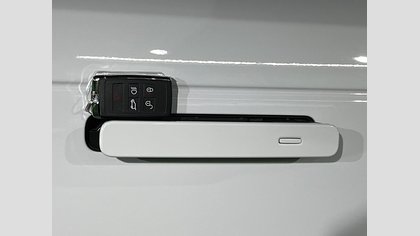 Range Rover Velar 32