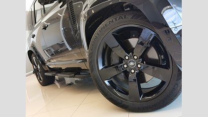 Defender 110 8