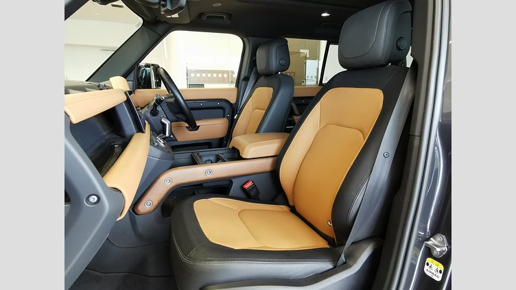 2023 認定中古車 Land Rover Defender 110 カルパチアングレイ D300 AWD（AT） X-DYNAMIC HSE